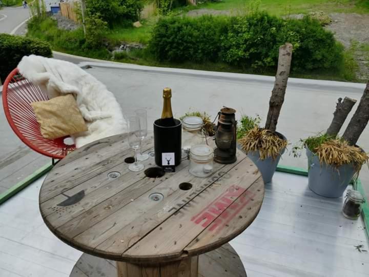 Oh Deer! Apartment Vaux-sur-Sure Exterior foto